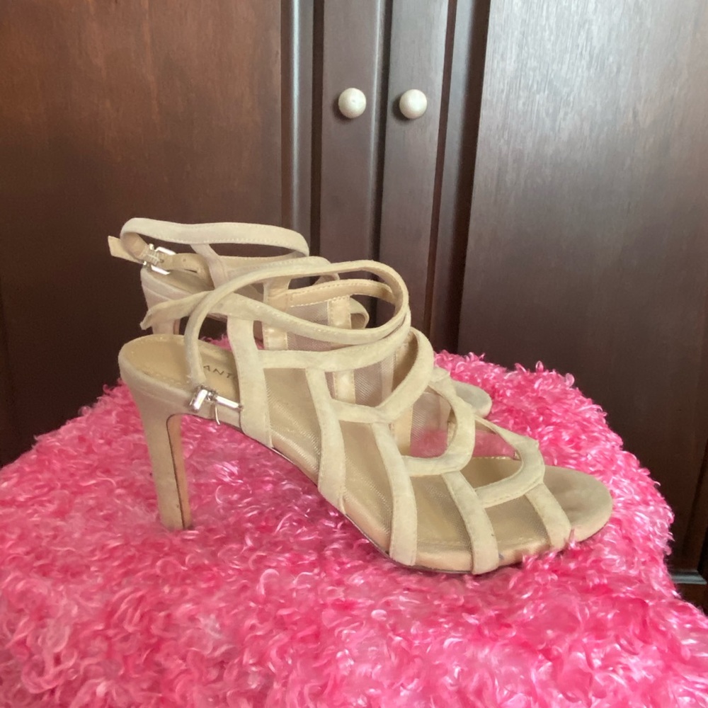 Antonio Melanie Cream Leather Heels Shoes Sz 6.5M